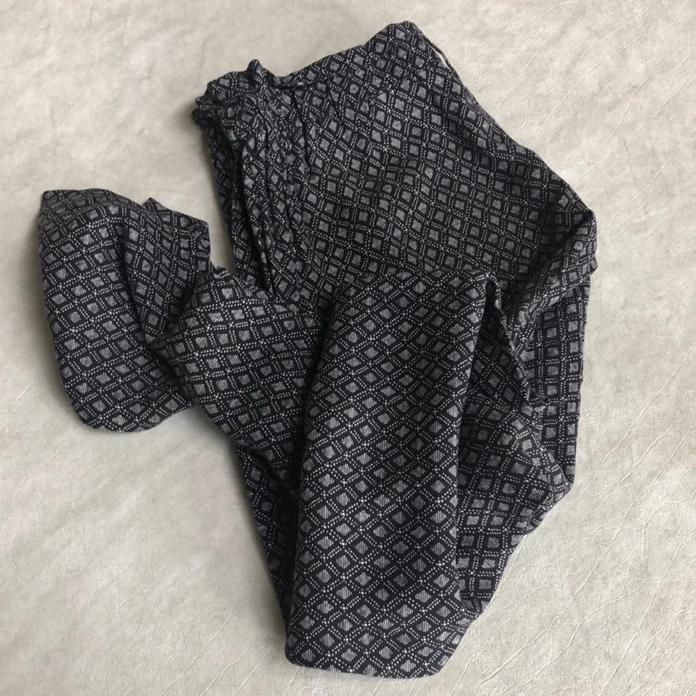 H&M Women's Soft Pull On Pants With Belt & 2 Side Pockets Elastic Waist Size 4